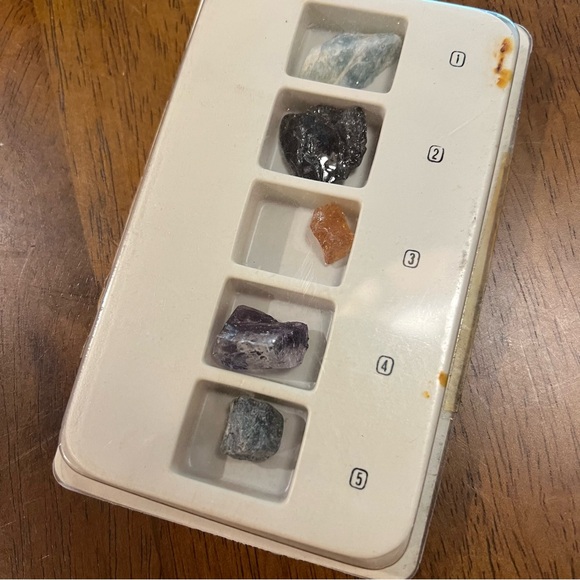 Vintage H. Stern Brazilian Uncut Precious Gemstones, Crystals Display Box - Picture 2 of 11